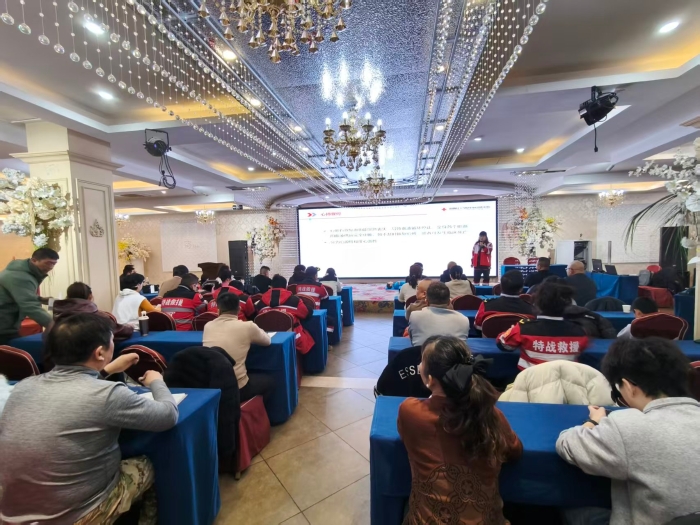 2026年1月31日第二师铁门关市红十字会联合特战救护队在库尔勒市开展应急救护培训 (16)